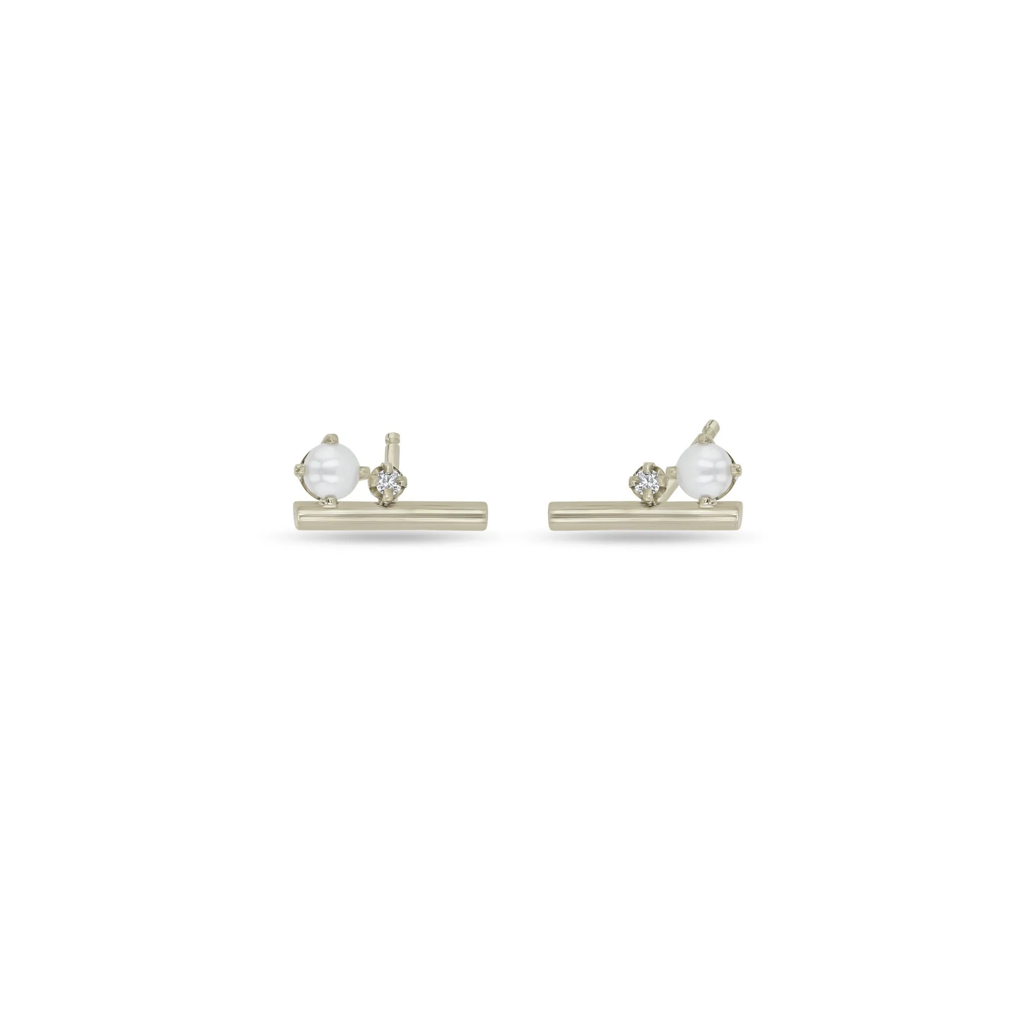 14k Pearl & Prong Diamonds Round Bar Studs