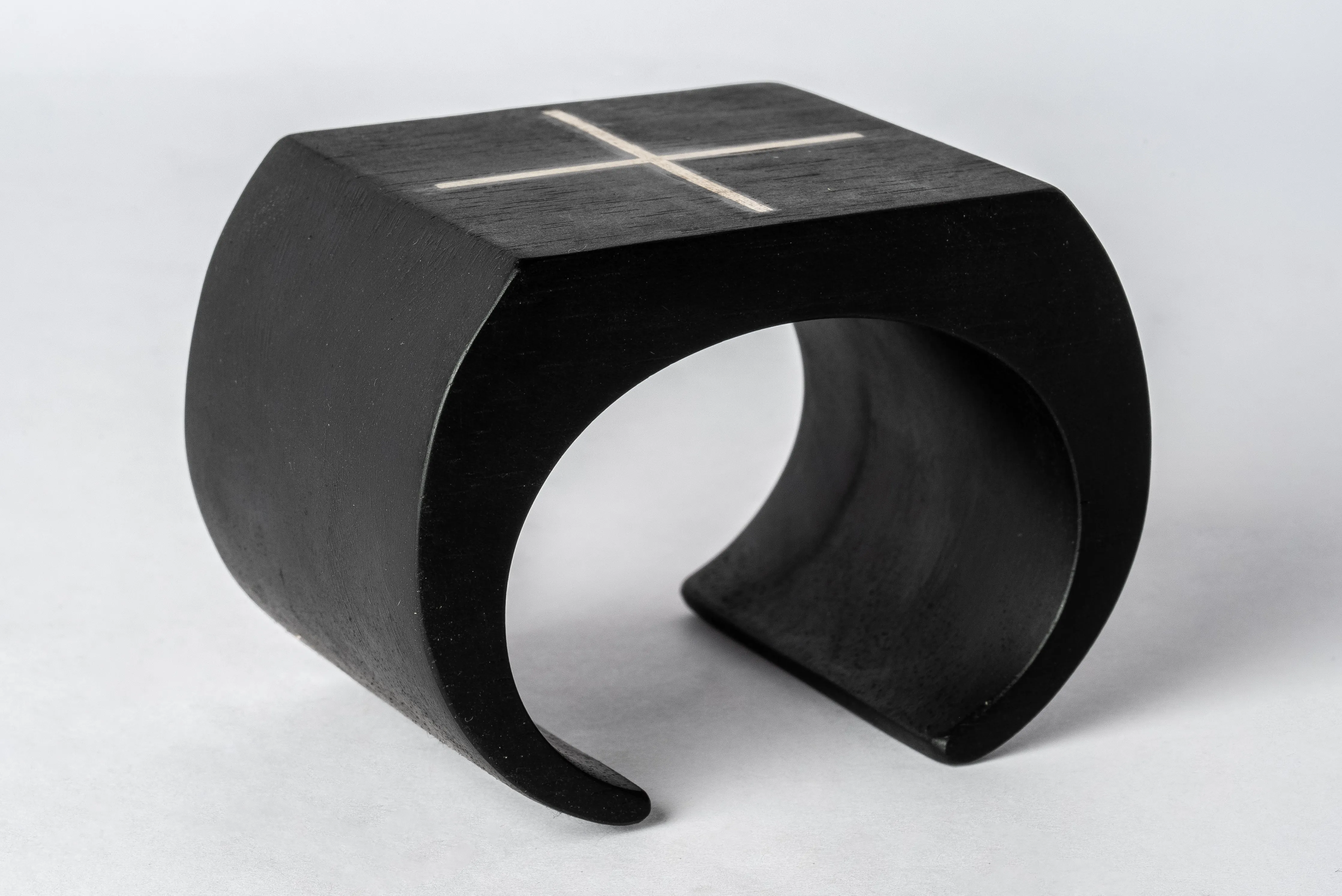 Crescent Plane Bracelet (Ando Plus, 60mm, KU MA)