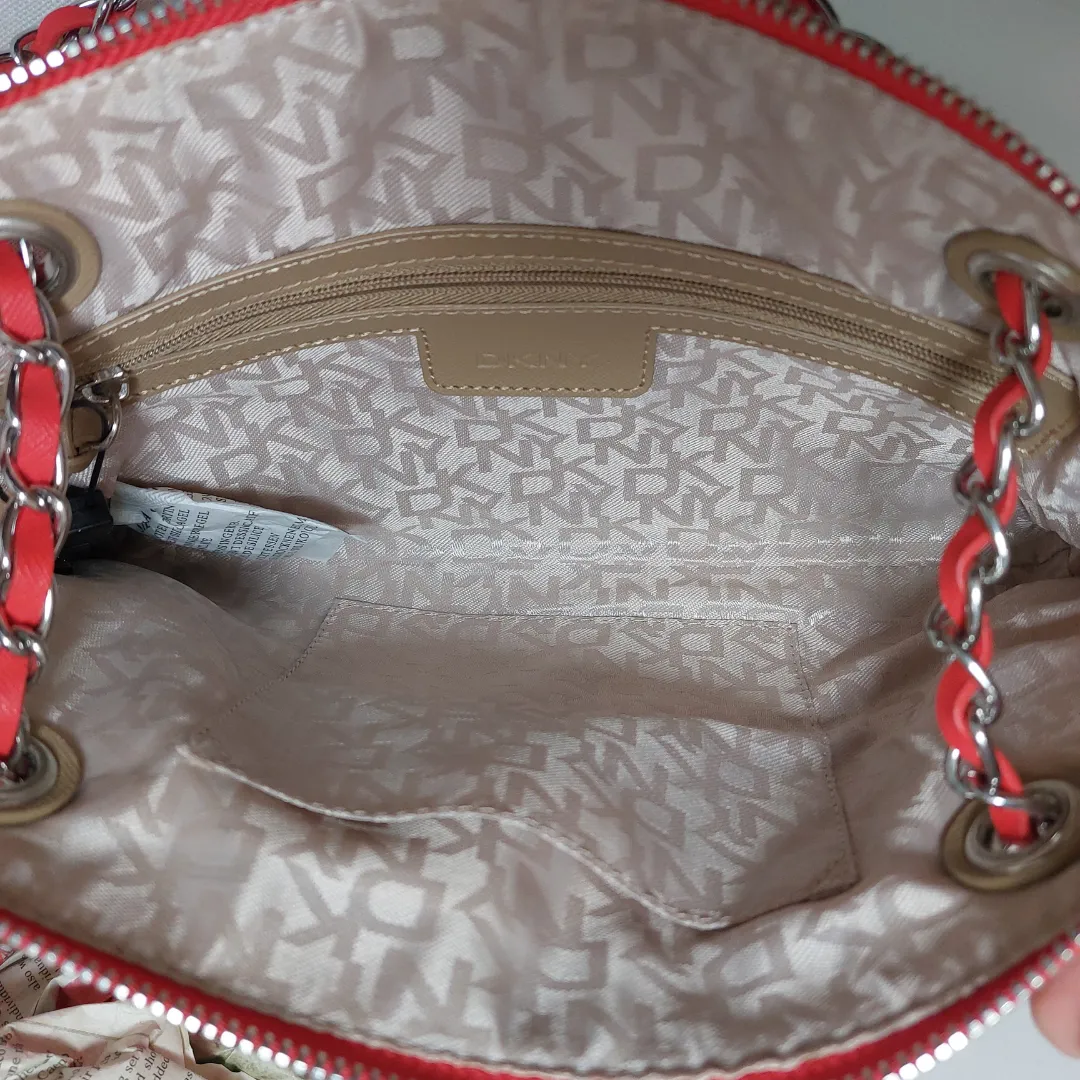 DKNY Red Leather Textured Shoulder Bag | Pre Loved |