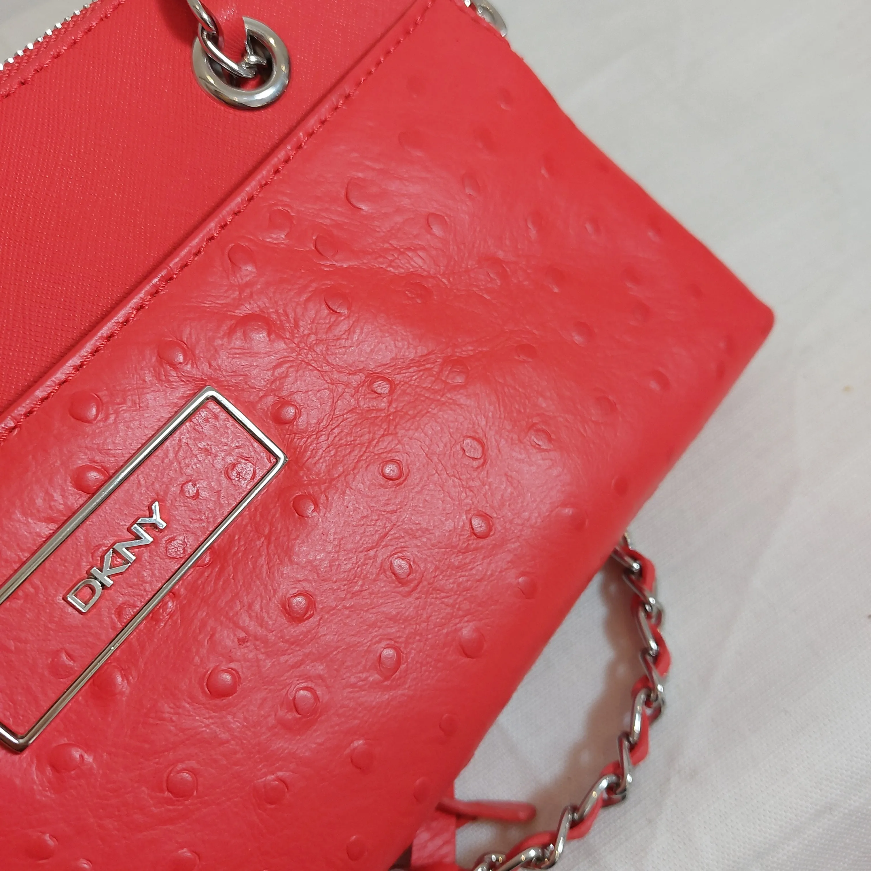 DKNY Red Leather Textured Shoulder Bag | Pre Loved |