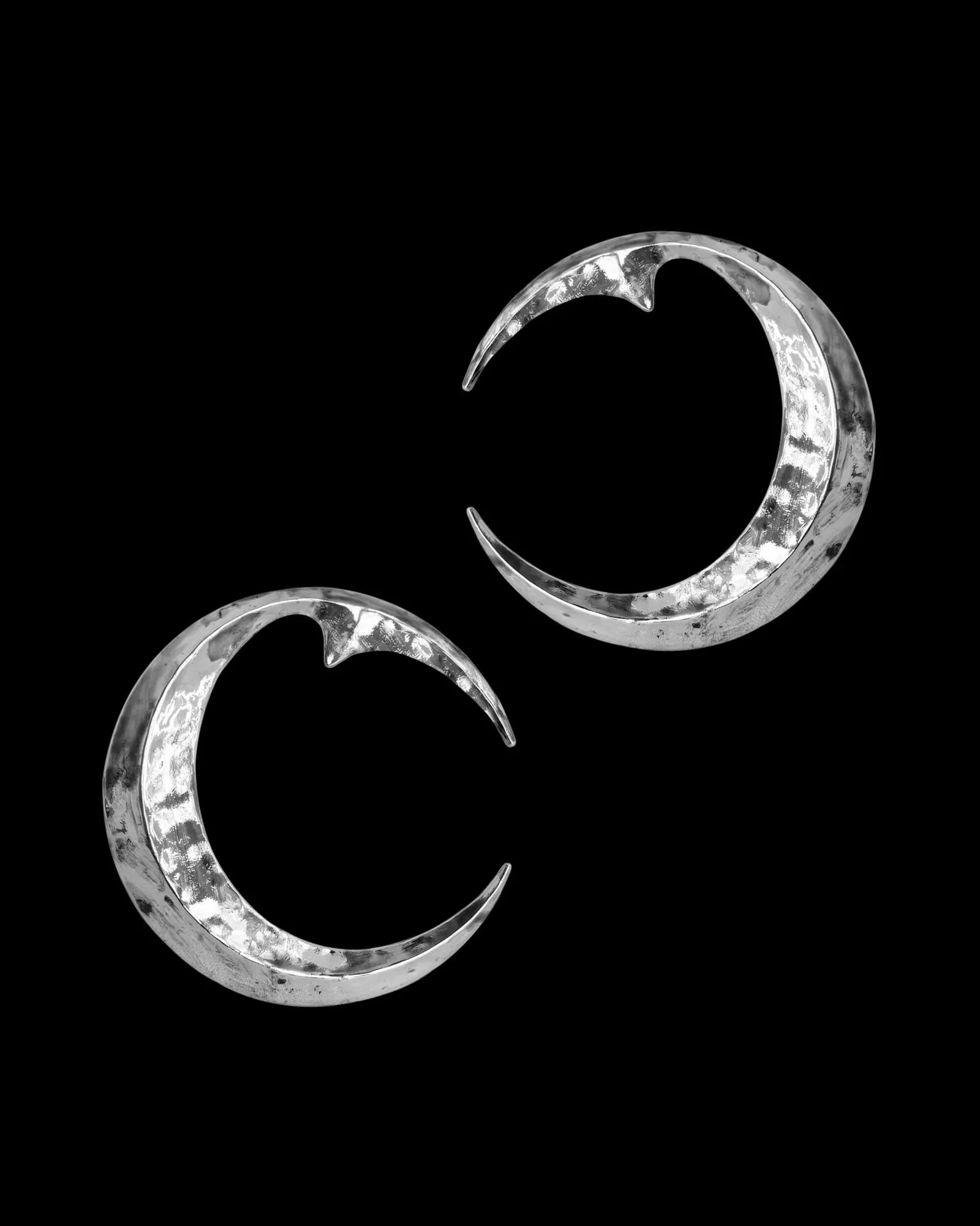 Magma Moon Hangers